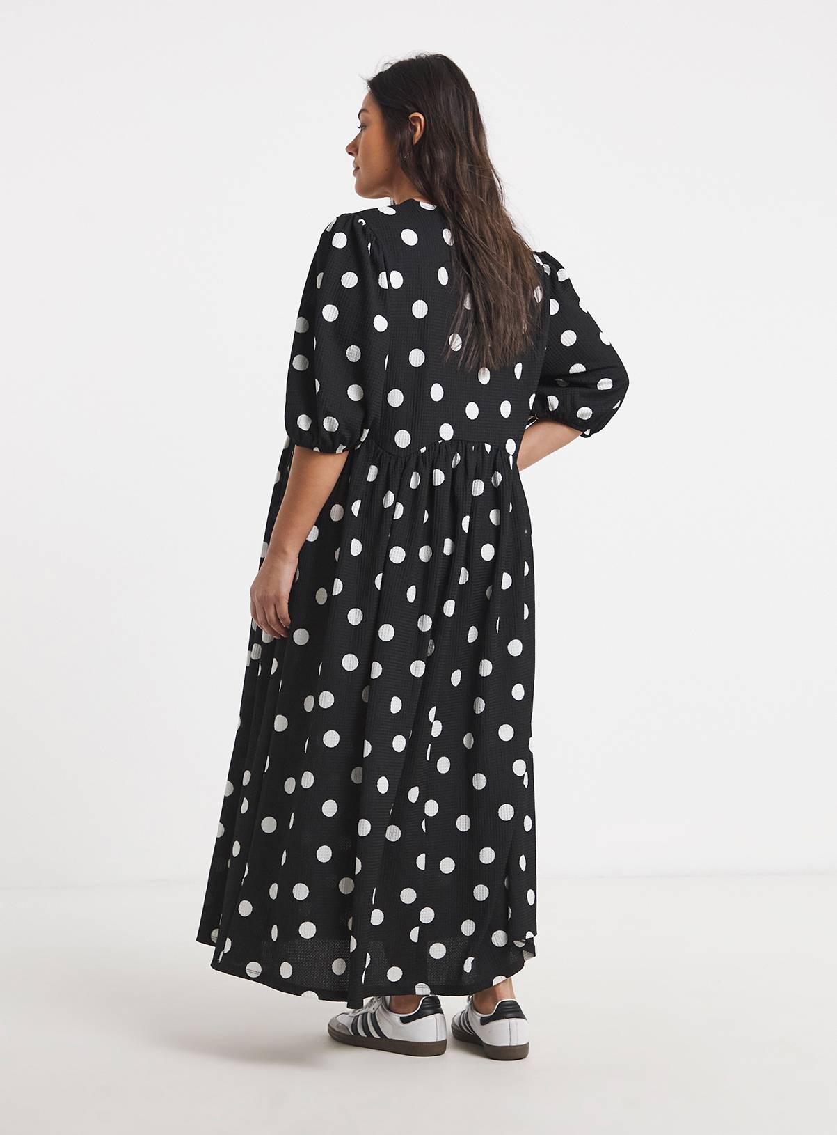 SIMPLY BE Waffle Drop Hem Spot Print Maxi Dress 12 - Image 2
